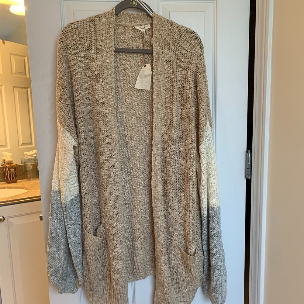 Easel Large Tan/Cream/Gray Sweater duster NWT